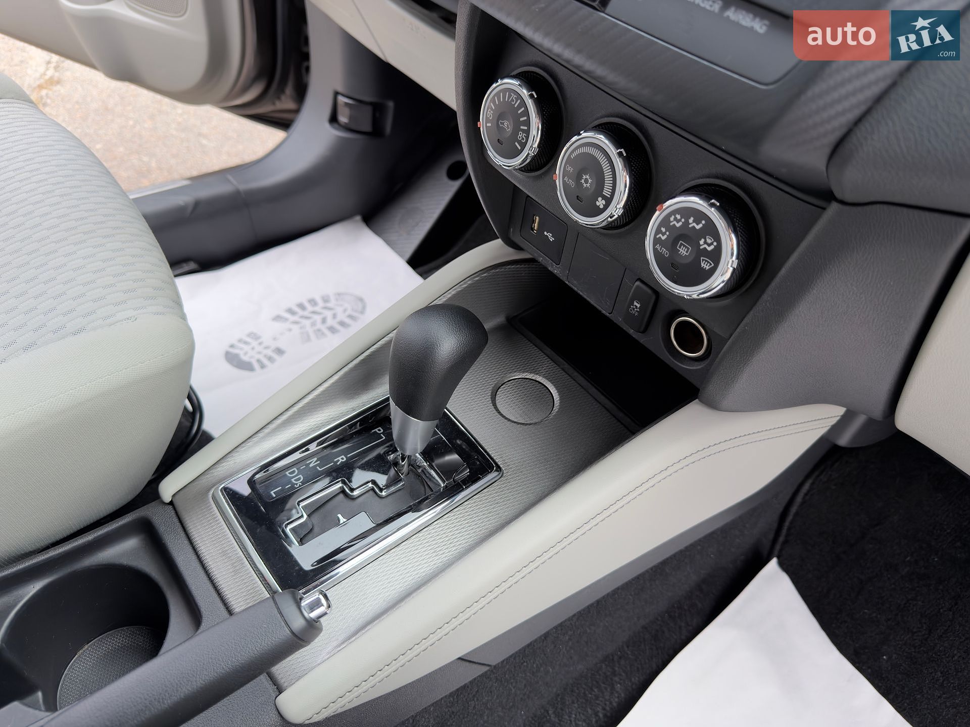 Mitsubishi Outlander Sport 2018 VIN JA4AP3AU7JU017420 фото оголошення 26 з 50