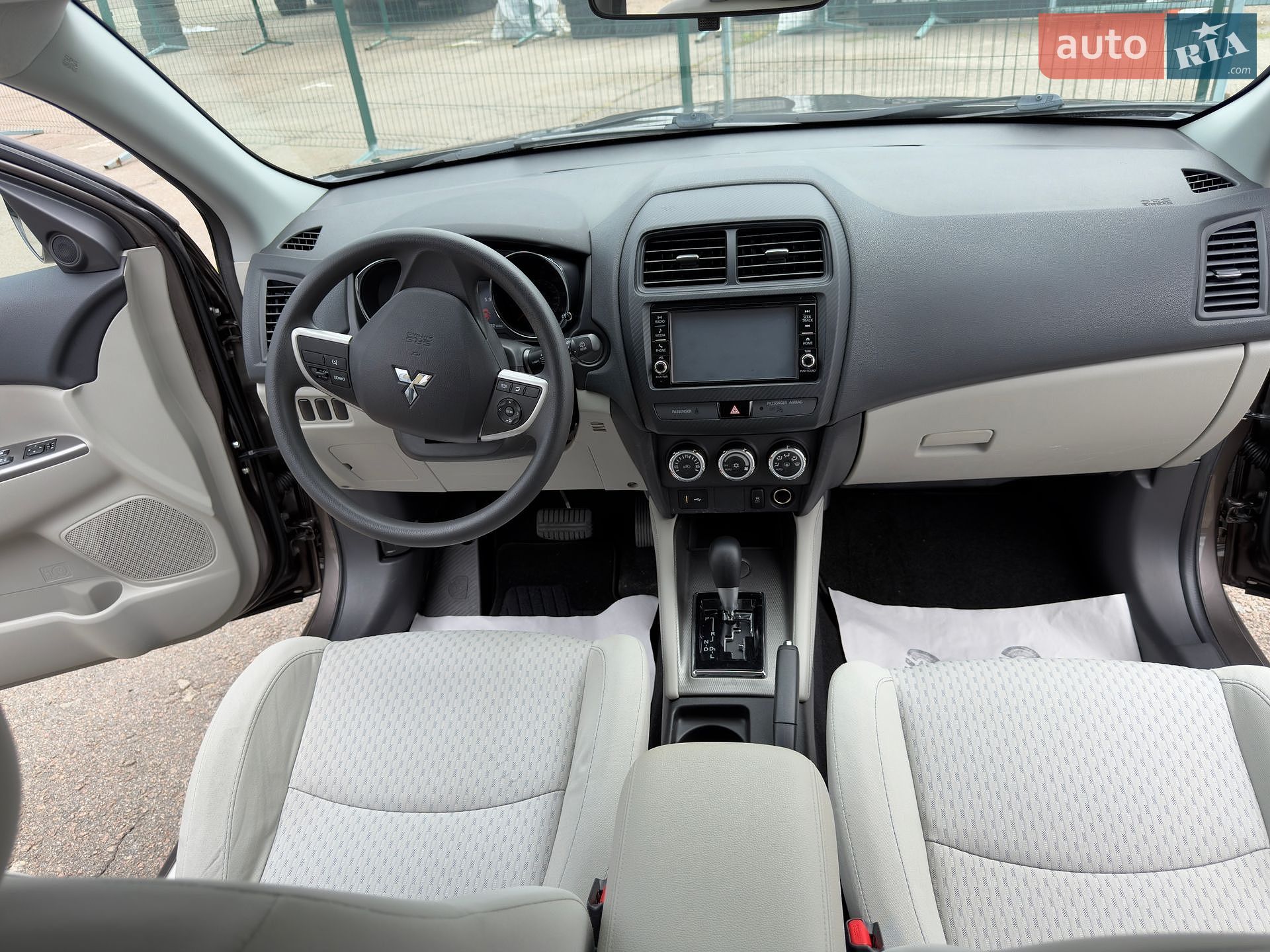 Mitsubishi Outlander Sport 2018 VIN JA4AP3AU7JU017420 фото оголошення 27 з 50