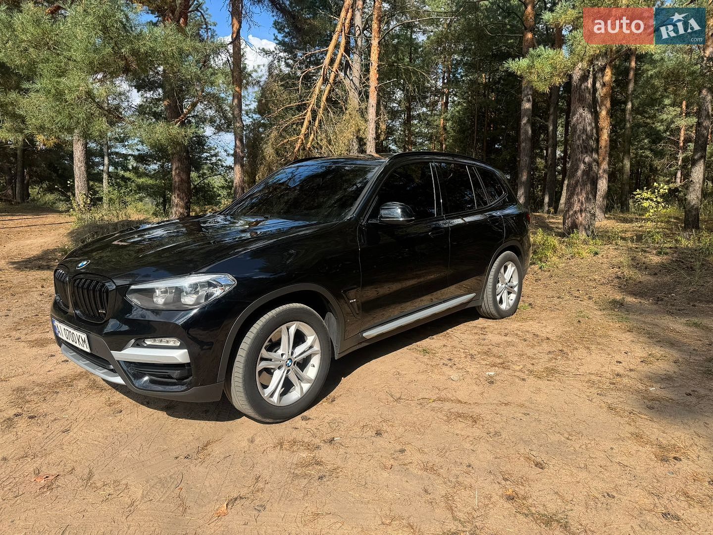 BMW X3 2019 VIN 5UXTR7C54KLR53247 фото оголошення 2 з 24