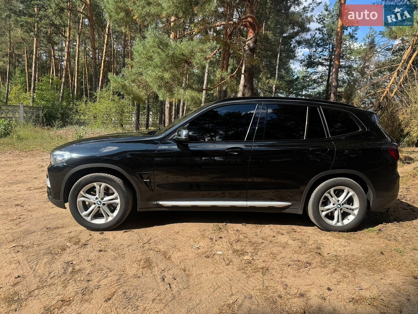 BMW X3 2019 VIN 5UXTR7C54KLR53247 фото оголошення 3 з 24