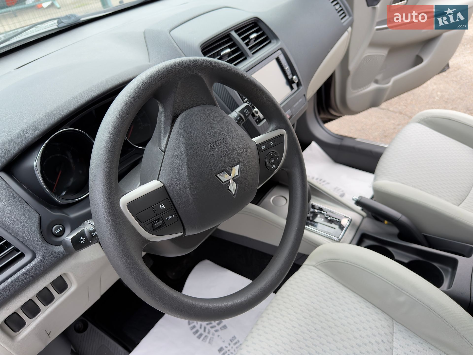 Mitsubishi Outlander Sport 2018 VIN JA4AP3AU7JU017420 фото оголошення 33 з 50
