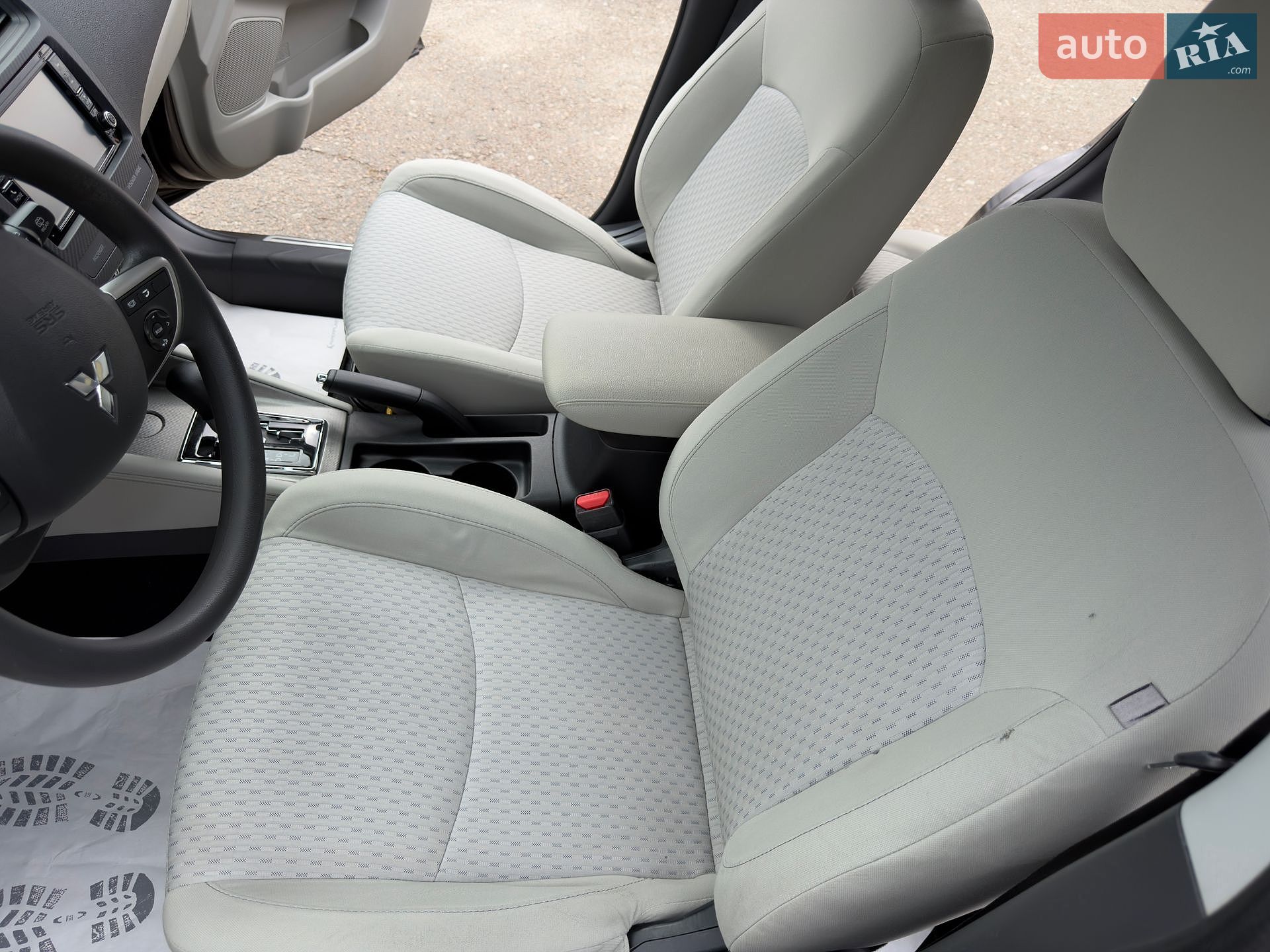 Mitsubishi Outlander Sport 2018 VIN JA4AP3AU7JU017420 фото оголошення 35 з 50