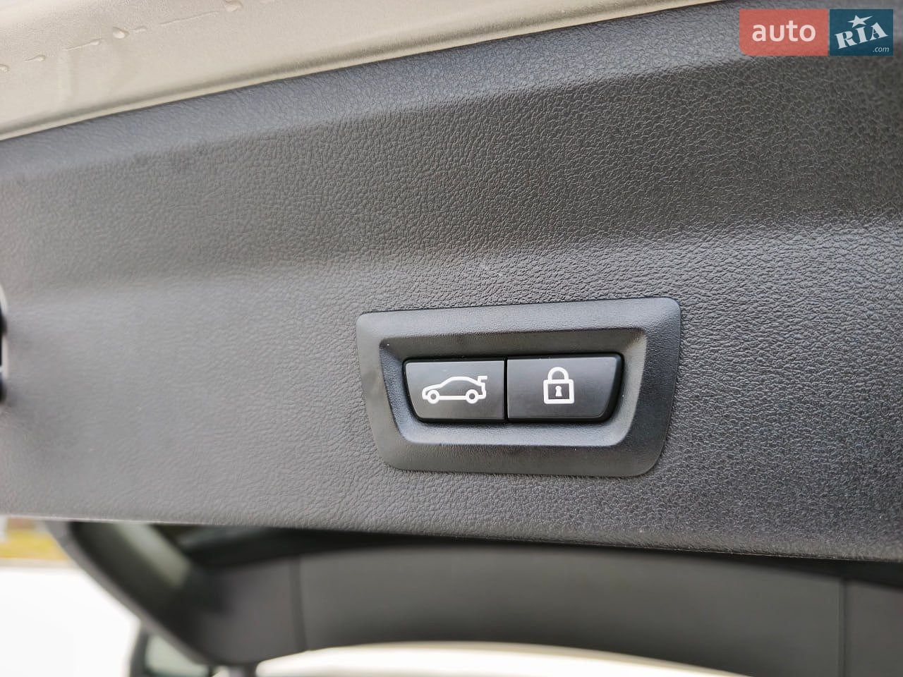 BMW X3 2019 VIN 5UXTS3C52KLR73770 фото оголошення 14 з 15
