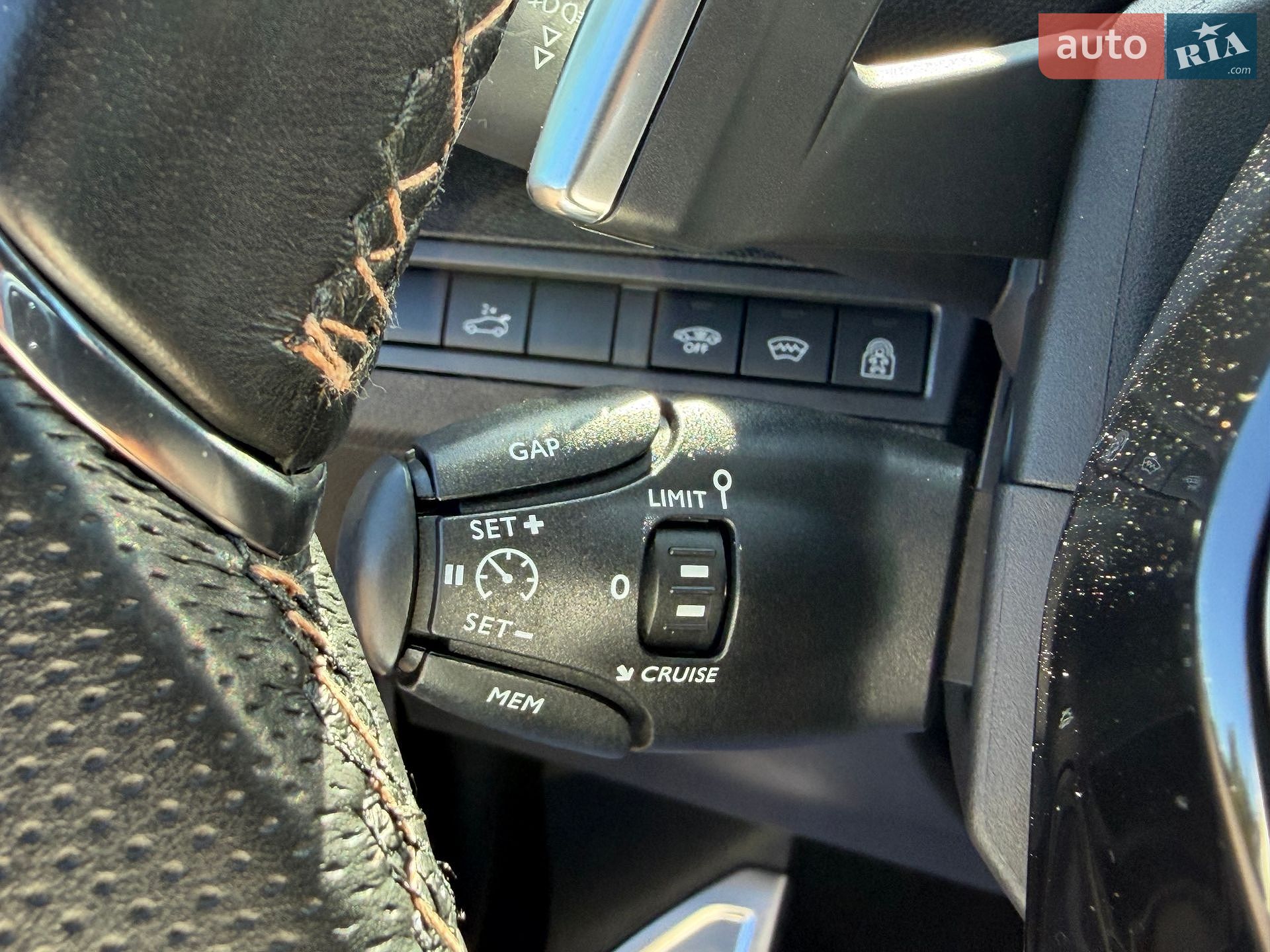 Peugeot 3008 2017 VIN VF3MJAHWWHS328181 фото оголошення 41 з 101