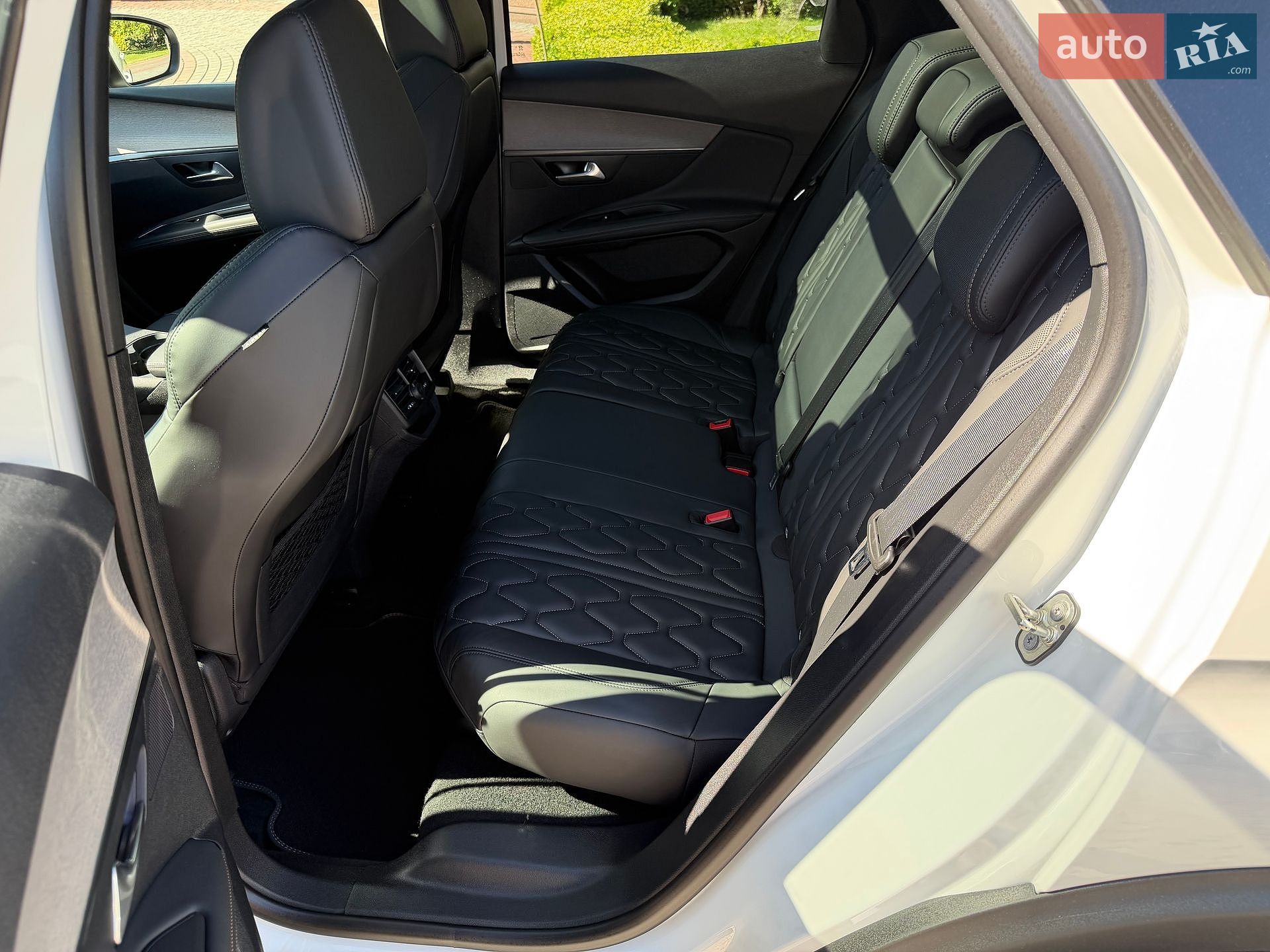 Peugeot 3008 2017 VIN VF3MJAHWWHS328181 фото оголошення 48 з 101