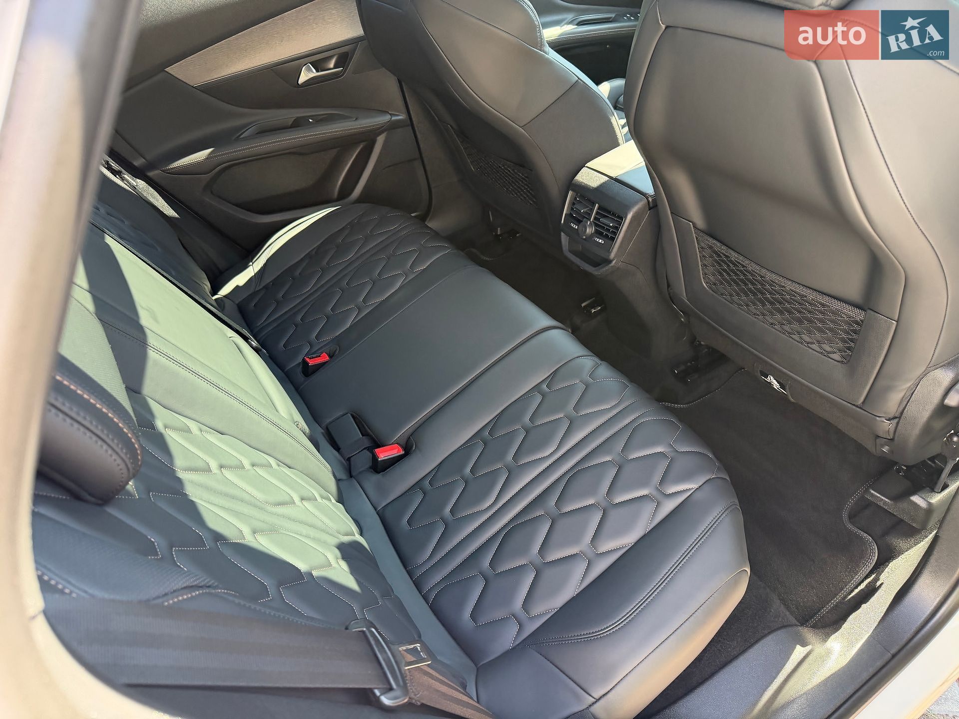 Peugeot 3008 2017 VIN VF3MJAHWWHS328181 фото оголошення 71 з 101