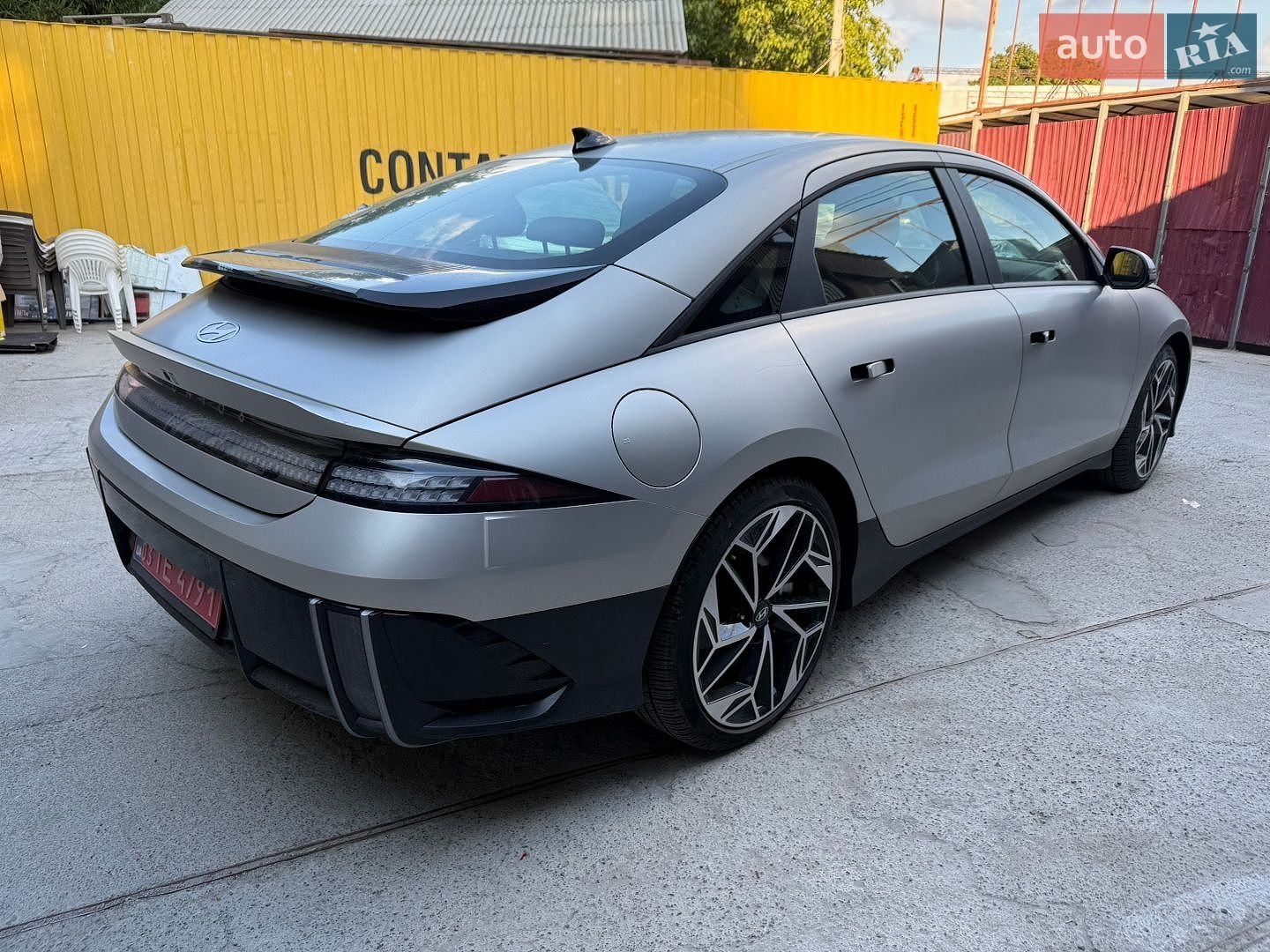 Hyundai Ioniq 6 2023 VIN KMHM34AA4PA041769 фото оголошення 3 з 28