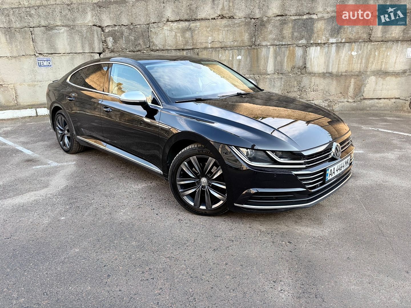 Volkswagen Arteon 2018 VIN WVWZZZ3HZJE527096 фото оголошення 4 з 37