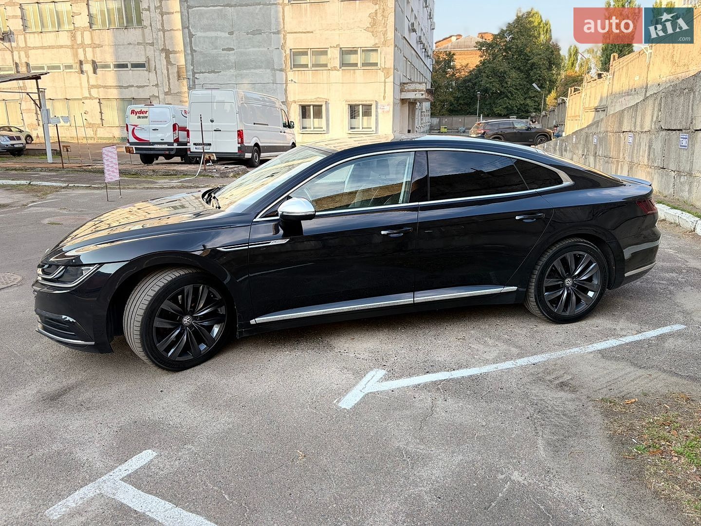 Volkswagen Arteon 2018 VIN WVWZZZ3HZJE527096 фото оголошення 7 з 37
