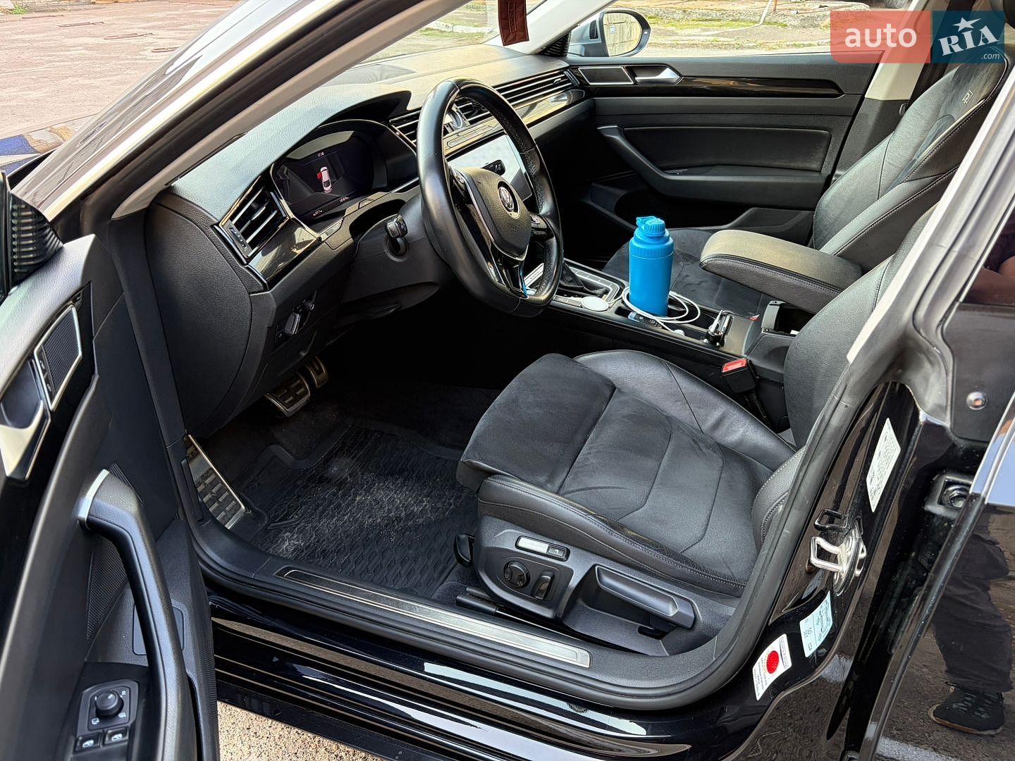 Volkswagen Arteon 2018 VIN WVWZZZ3HZJE527096 фото оголошення 15 з 37