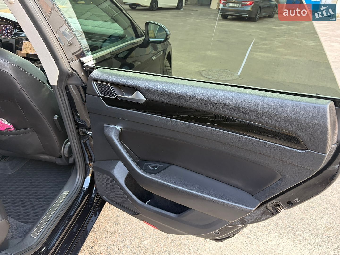 Volkswagen Arteon 2018 VIN WVWZZZ3HZJE527096 фото оголошення 23 з 37