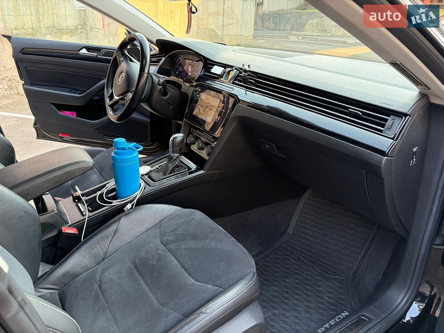 Volkswagen Arteon 2018 VIN WVWZZZ3HZJE527096 фото оголошення 24 з 37