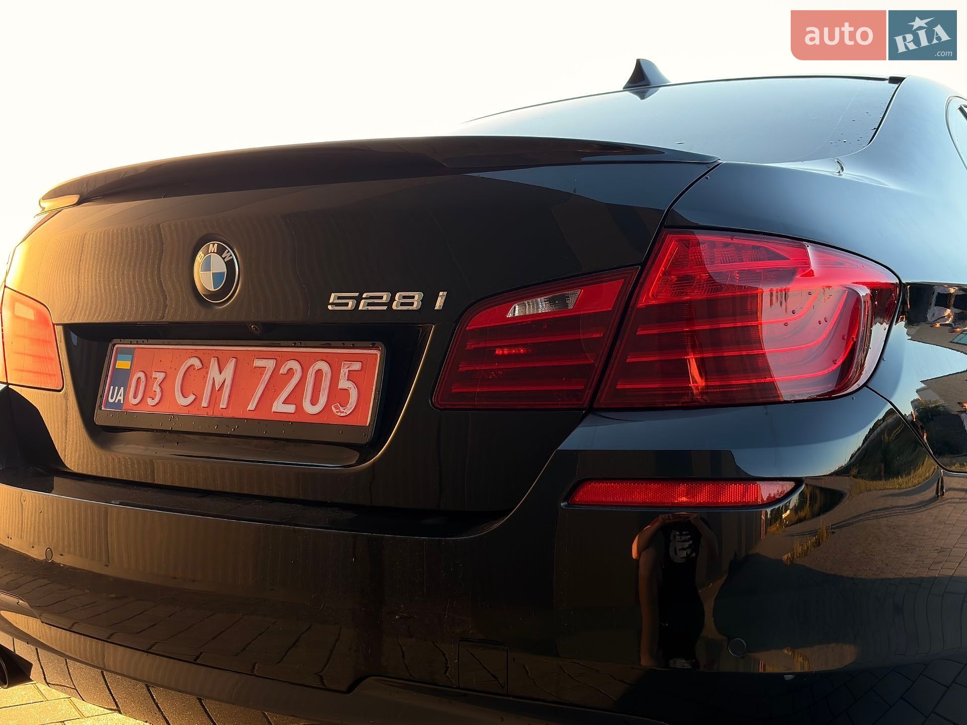 BMW 5 Series 2014 VIN WBA5A5C52ED504943 фото оголошення 11 з 36