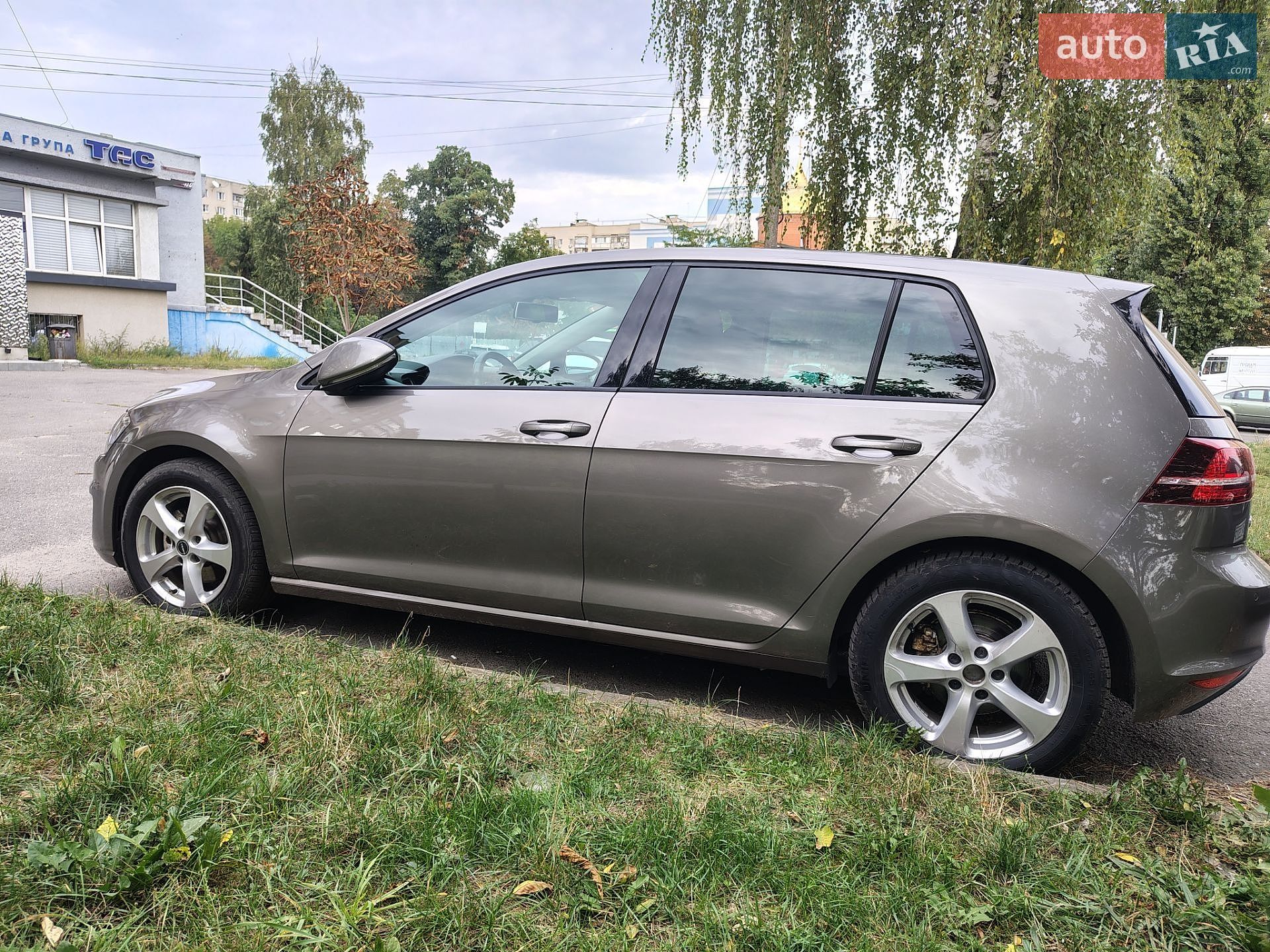 Volkswagen e-Golf 2015 VIN WVWZZZAUZGW904755 фото оголошення 10 з 14