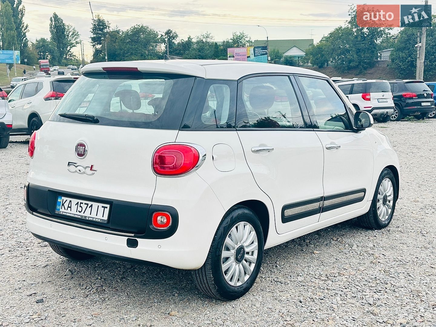 Fiat 500L 2015 VIN ZFA19900005274185 фото оголошення 5 з 27