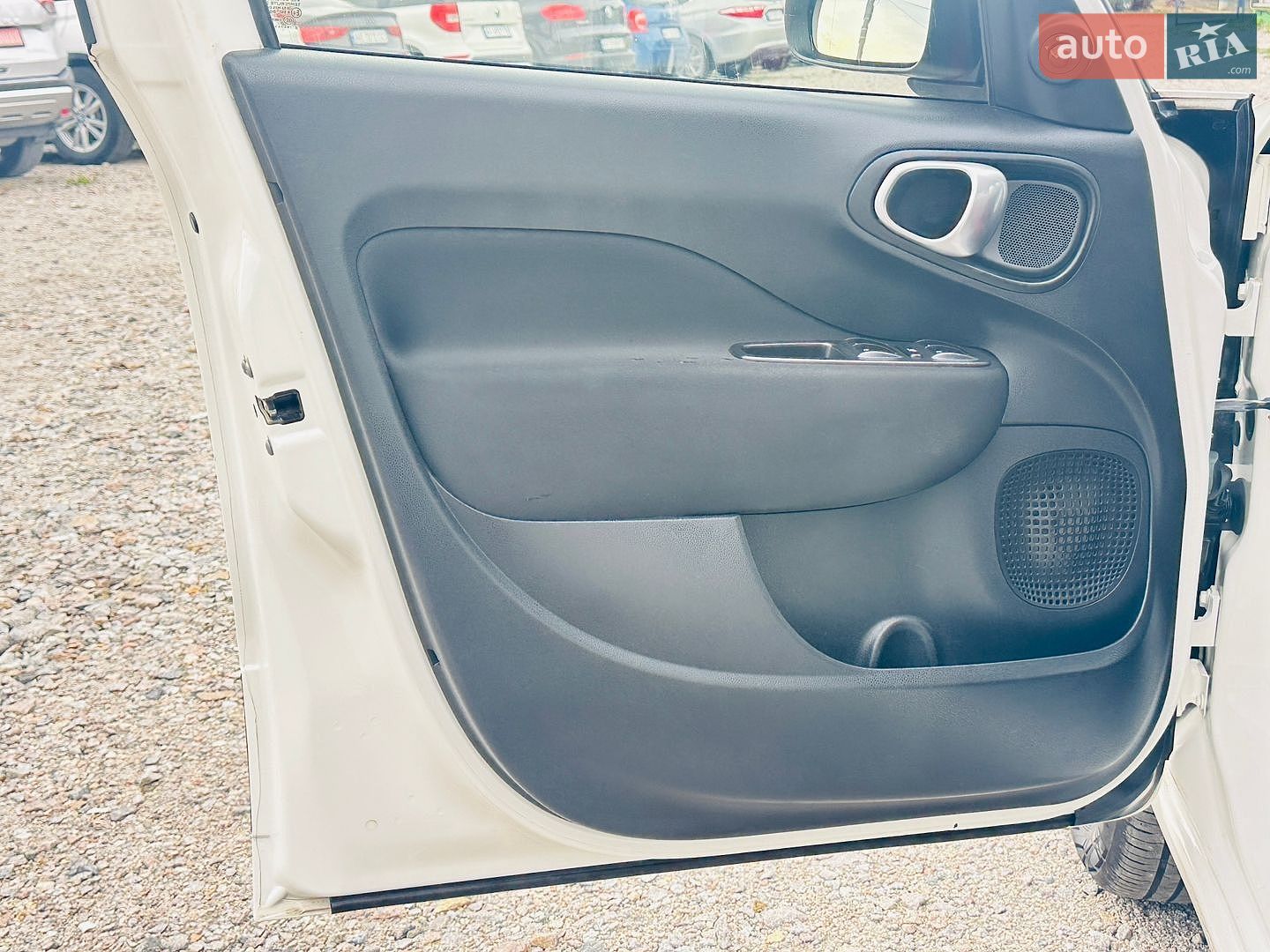 Fiat 500L 2015 VIN ZFA19900005274185 фото оголошення 12 з 27