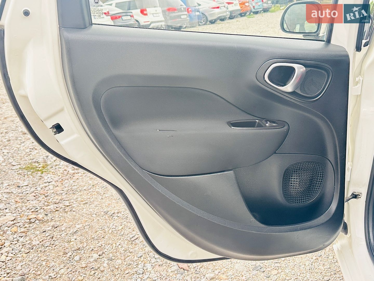 Fiat 500L 2015 VIN ZFA19900005274185 фото оголошення 15 з 27