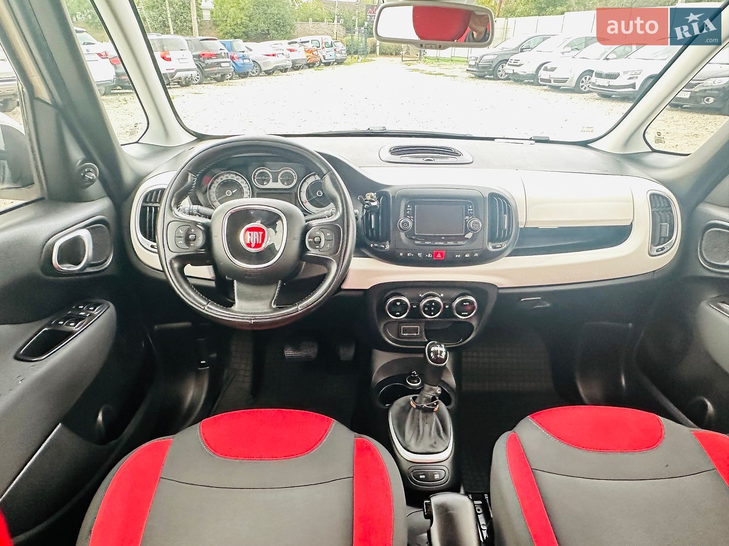 Fiat 500L 2015 VIN ZFA19900005274185 фото оголошення 18 з 27