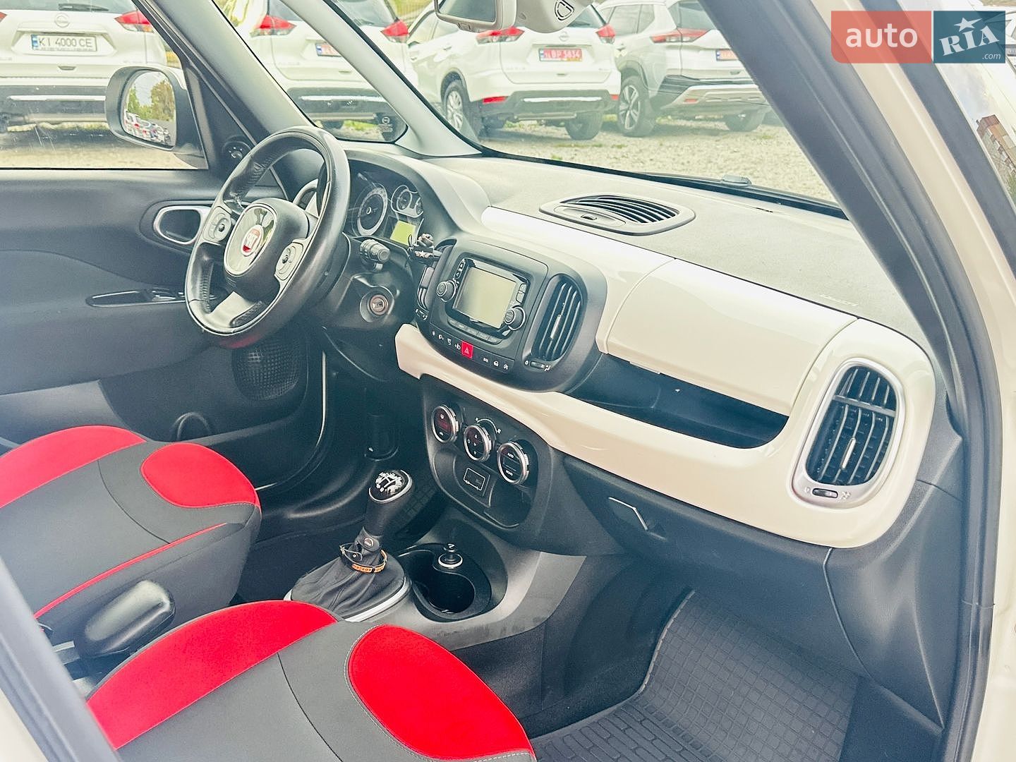 Fiat 500L 2015 VIN ZFA19900005274185 фото оголошення 23 з 27