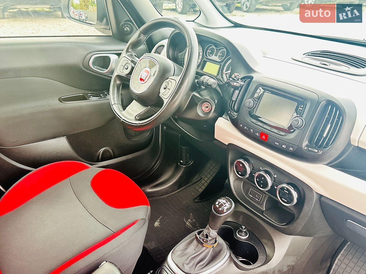 Fiat 500L 2015 VIN ZFA19900005274185 фото оголошення 24 з 27