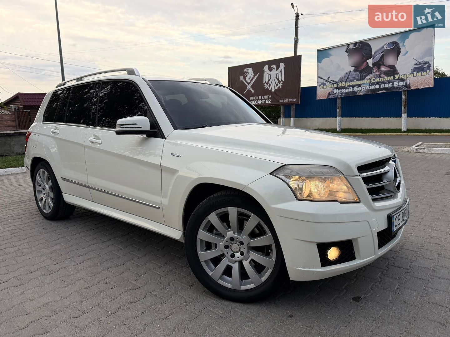 Mercedes-Benz GLK-Class 2011 VIN WDC2049841F657501 фото оголошення 3 з 37