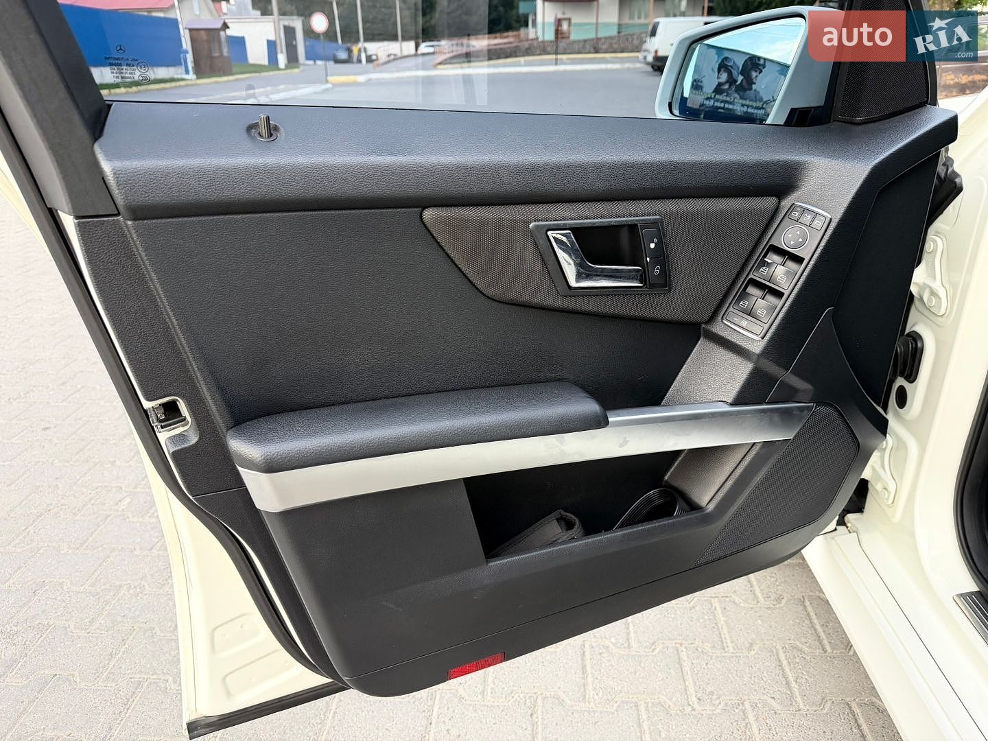 Mercedes-Benz GLK-Class 2011 VIN WDC2049841F657501 фото оголошення 25 з 37