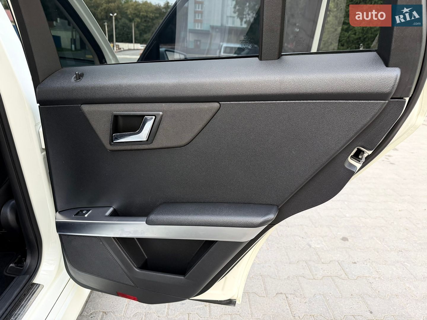 Mercedes-Benz GLK-Class 2011 VIN WDC2049841F657501 фото оголошення 28 з 37