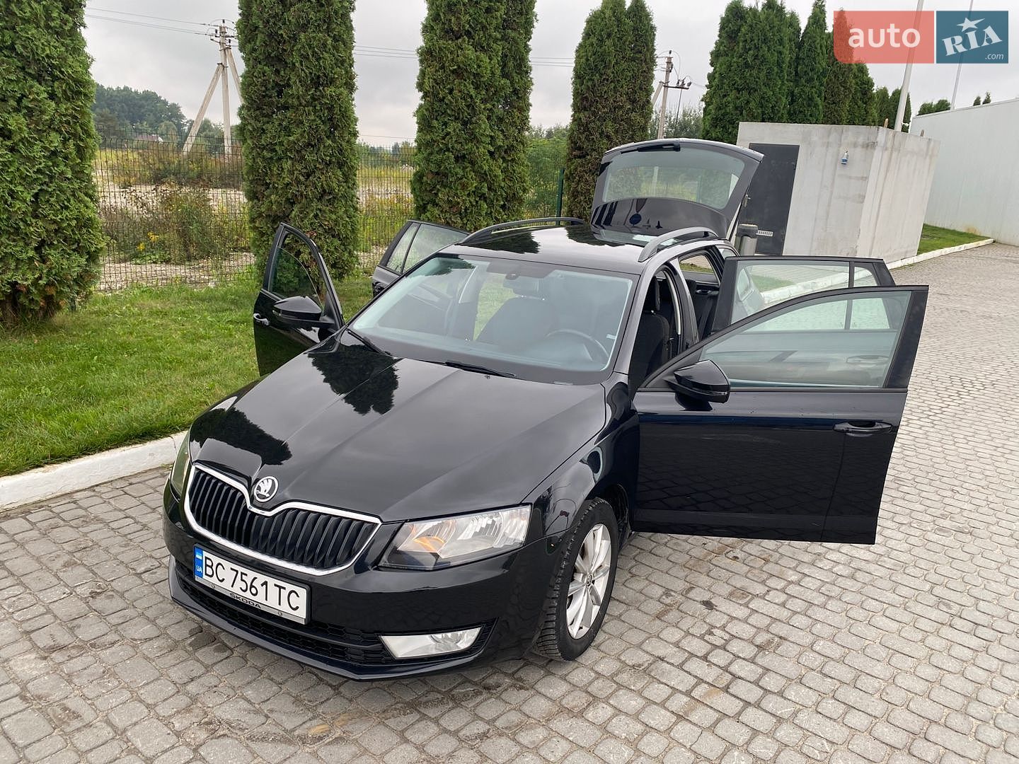 Skoda Octavia 2016 VIN TMBJG7NE6G0210884 фото оголошення 18 з 103