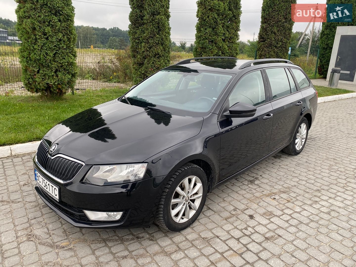 Skoda Octavia 2016 VIN TMBJG7NE6G0210884 фото оголошення 16 з 103