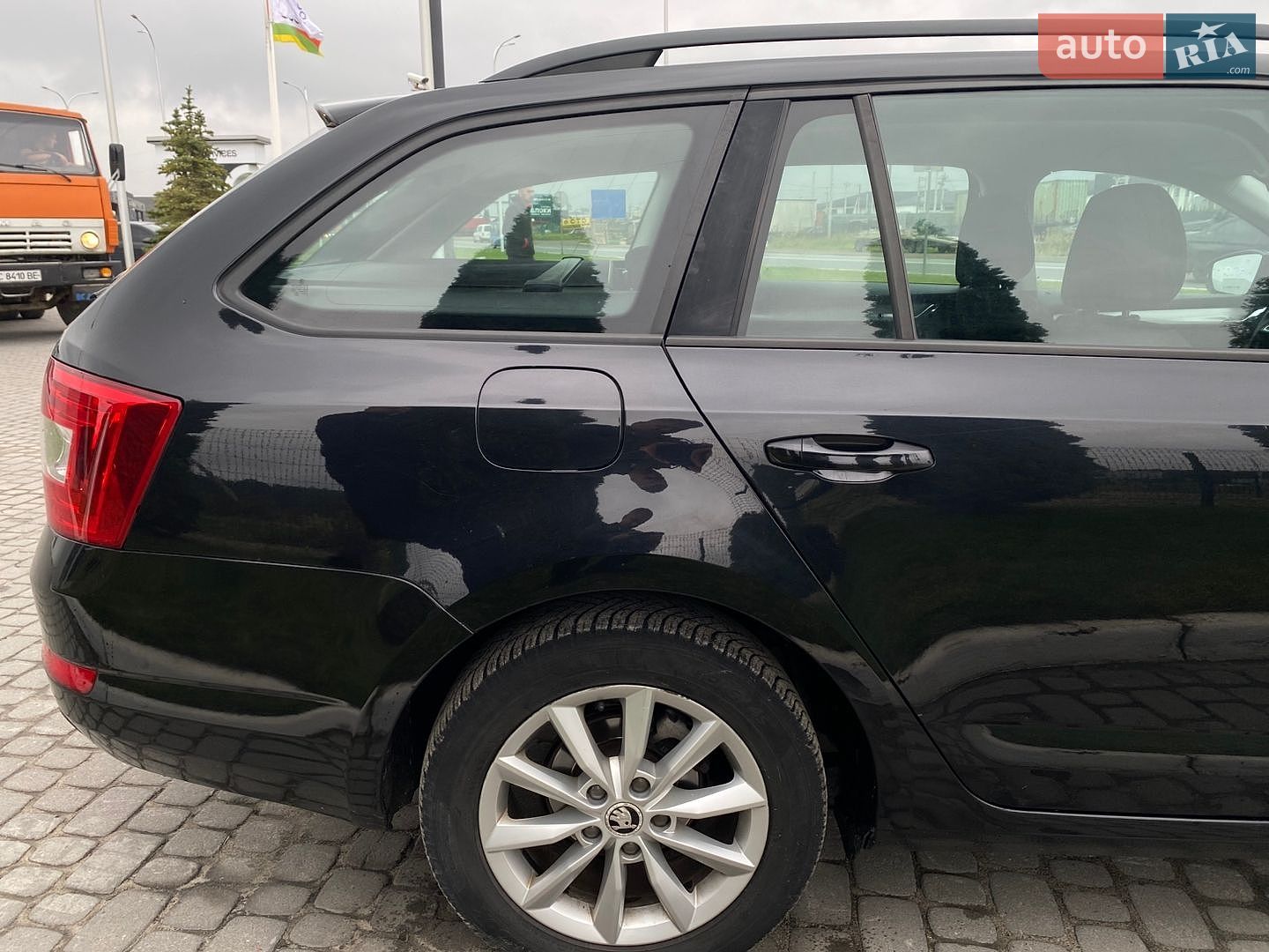 Skoda Octavia 2016 VIN TMBJG7NE6G0210884 фото оголошення 14 з 103