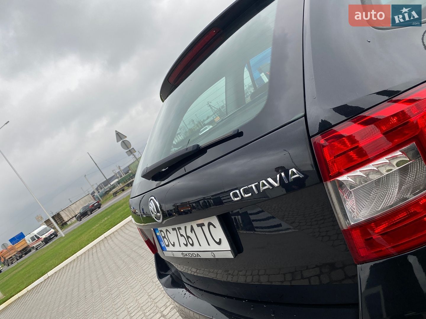 Skoda Octavia 2016 VIN TMBJG7NE6G0210884 фото оголошення 9 з 103