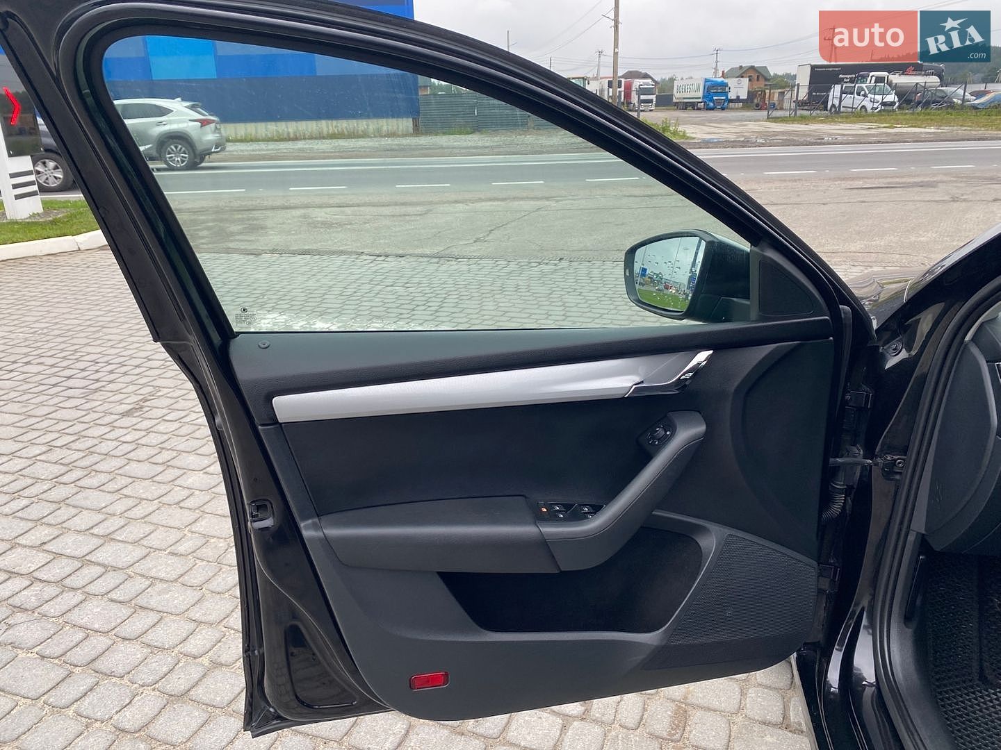Skoda Octavia 2016 VIN TMBJG7NE6G0210884 фото оголошення 72 з 103