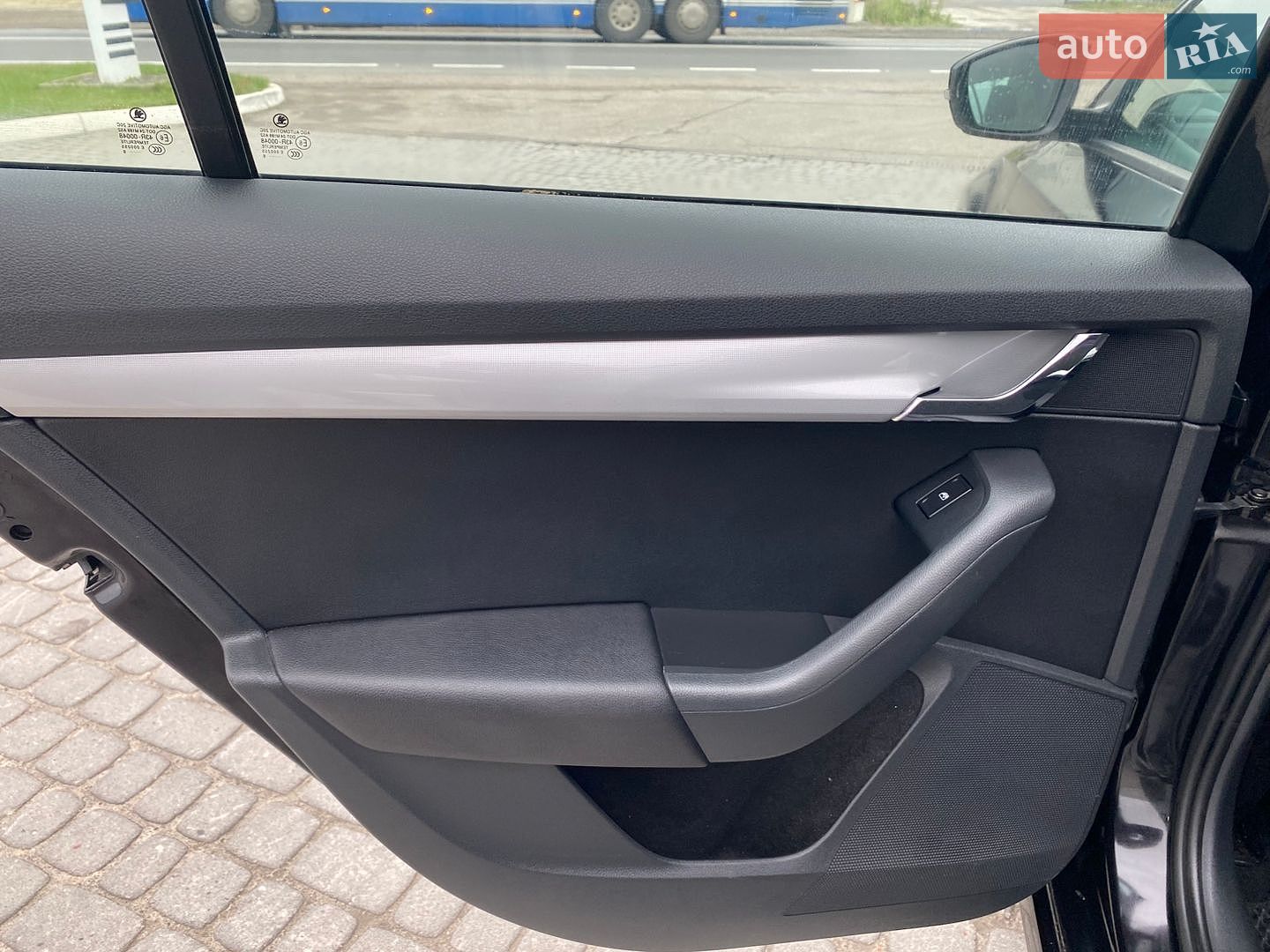 Skoda Octavia 2016 VIN TMBJG7NE6G0210884 фото оголошення 75 з 103