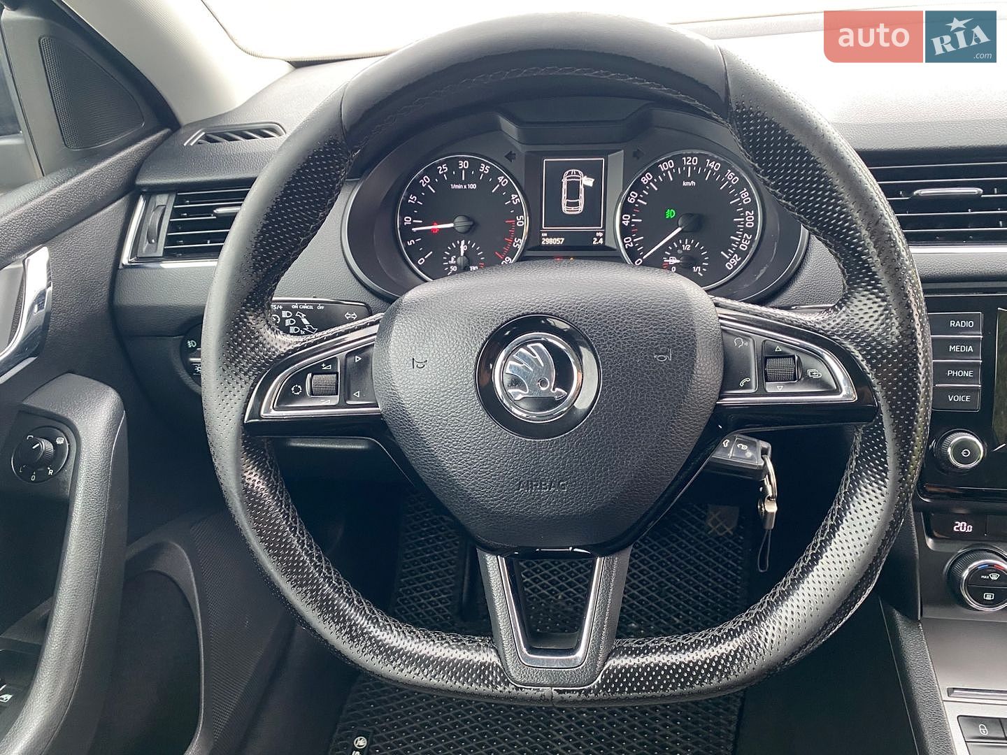 Skoda Octavia 2016 VIN TMBJG7NE6G0210884 фото оголошення 83 з 103