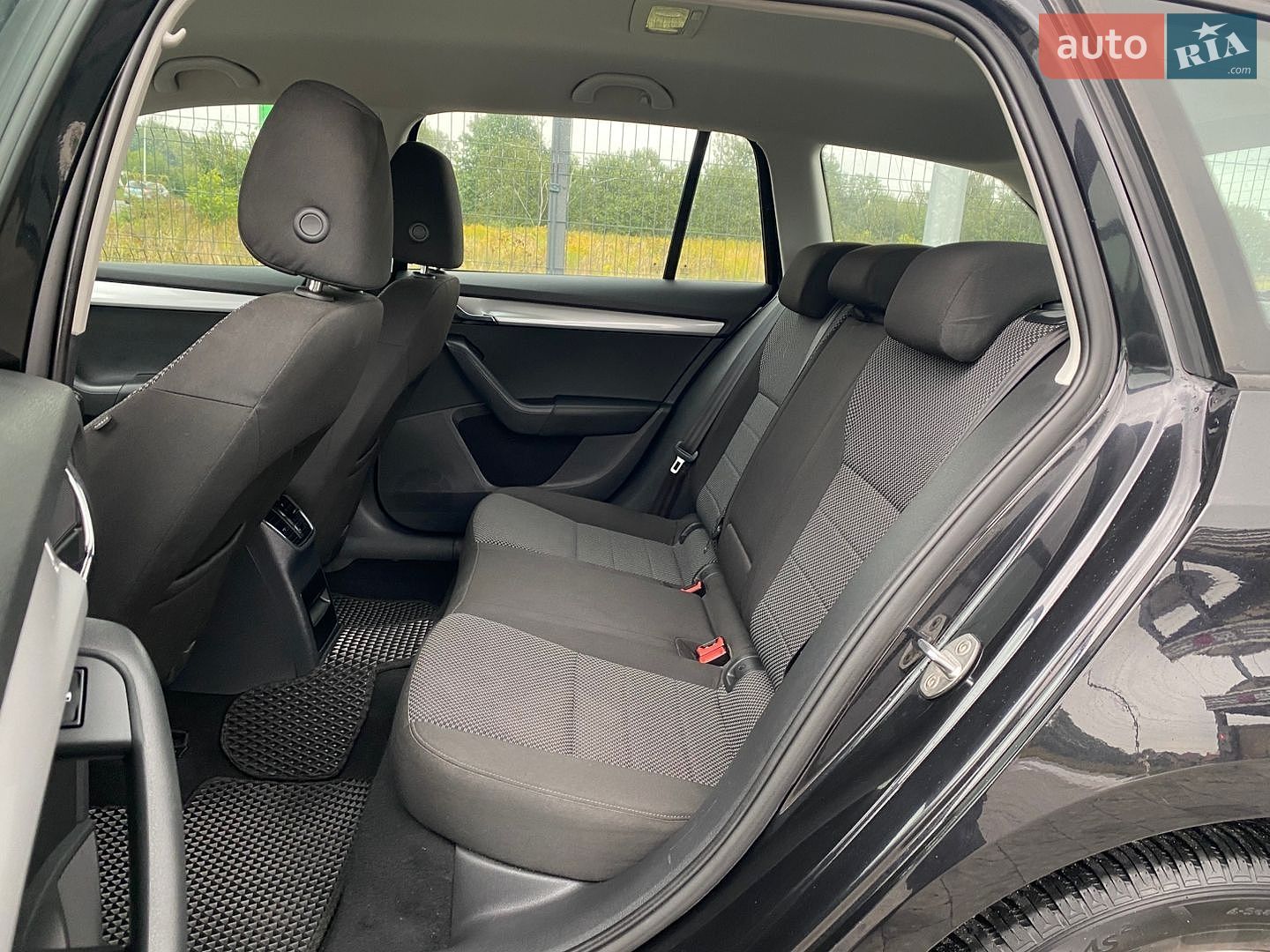 Skoda Octavia 2016 VIN TMBJG7NE6G0210884 фото оголошення 97 з 103