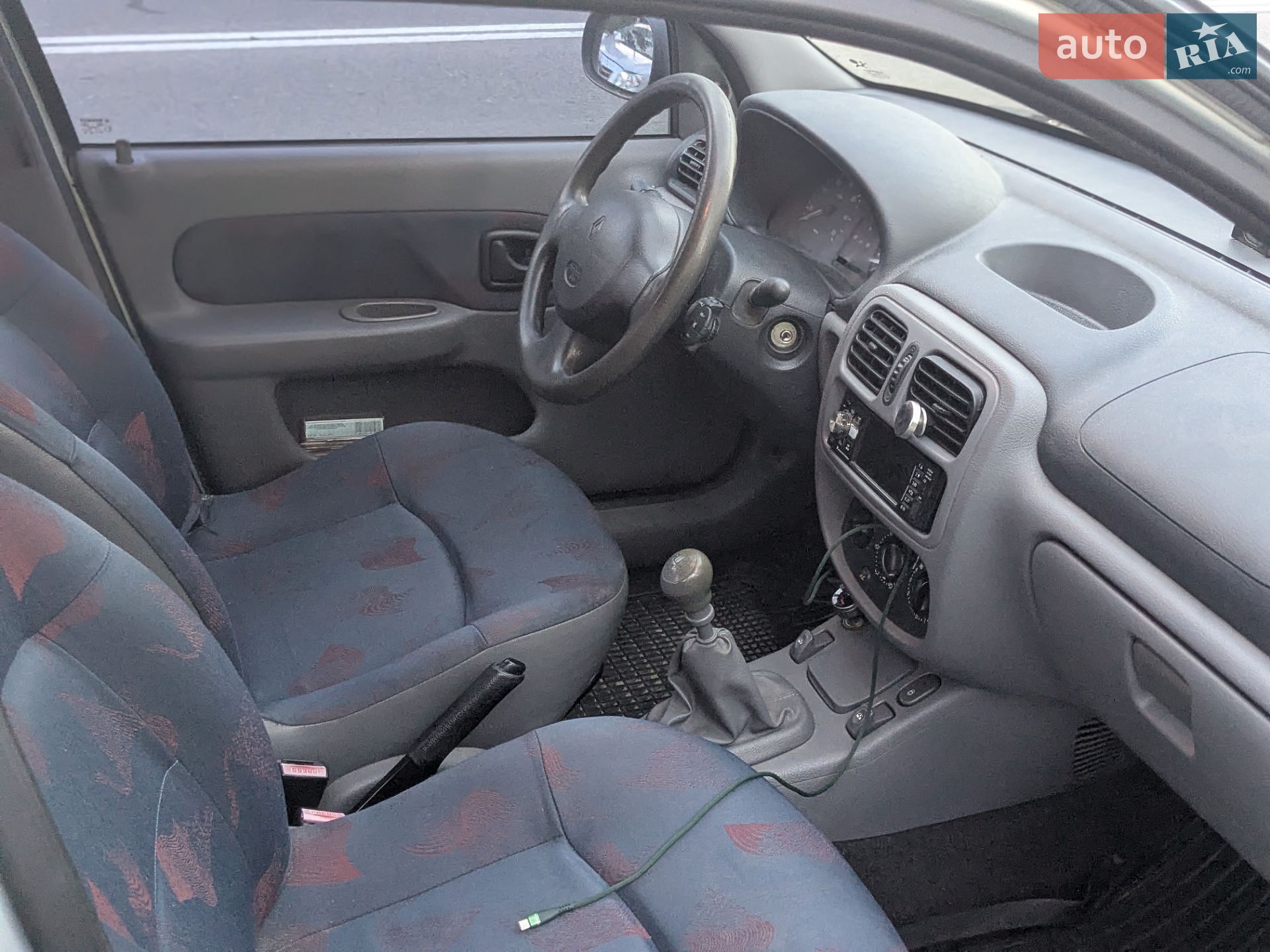 Renault Clio 2001 VIN VF1LB030524996115 фото оголошення 6 з 10
