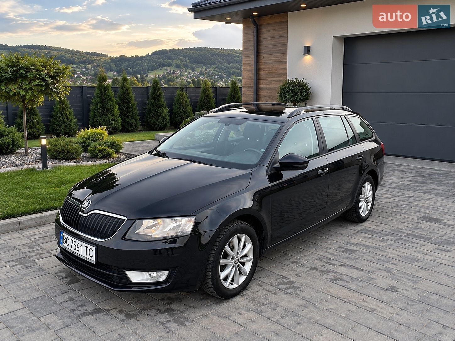 Skoda Octavia 2016 VIN TMBJG7NE6G0210884 фото оголошення 11 з 103