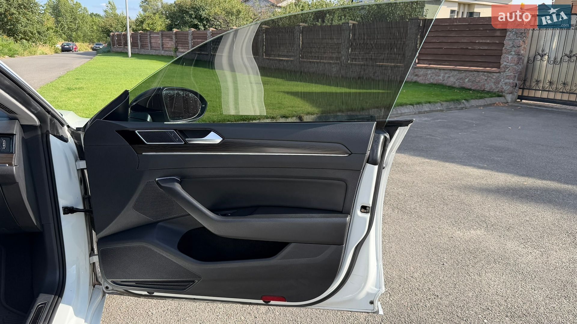 Volkswagen Arteon 2020 VIN WVWCR7AN2LE016052 фото оголошення 15 з 47