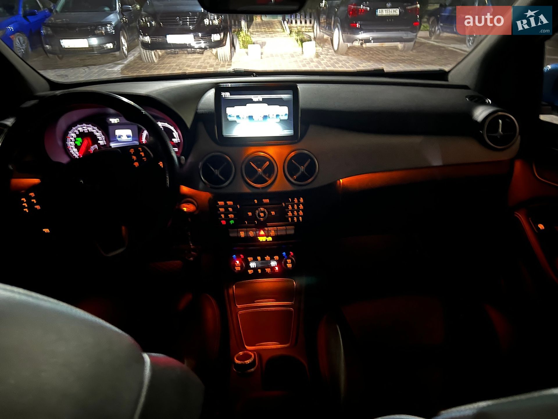 Mercedes-Benz B-Class 2015 VIN WDD2428901J008607 фото оголошення 29 з 50