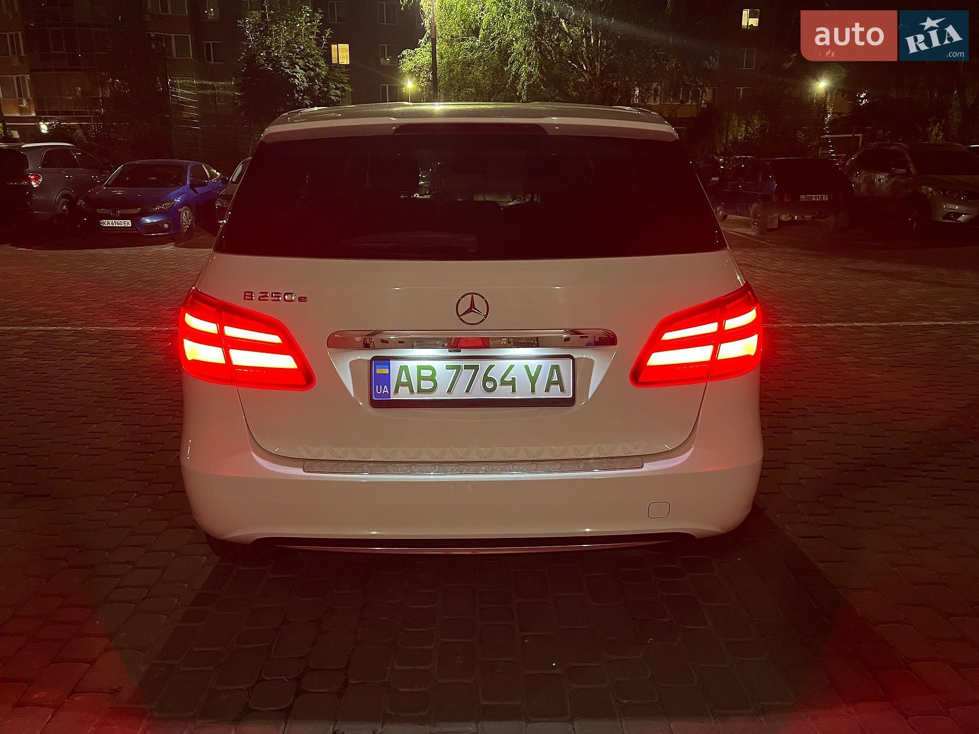 Mercedes-Benz B-Class 2015 VIN WDD2428901J008607 фото оголошення 35 з 50