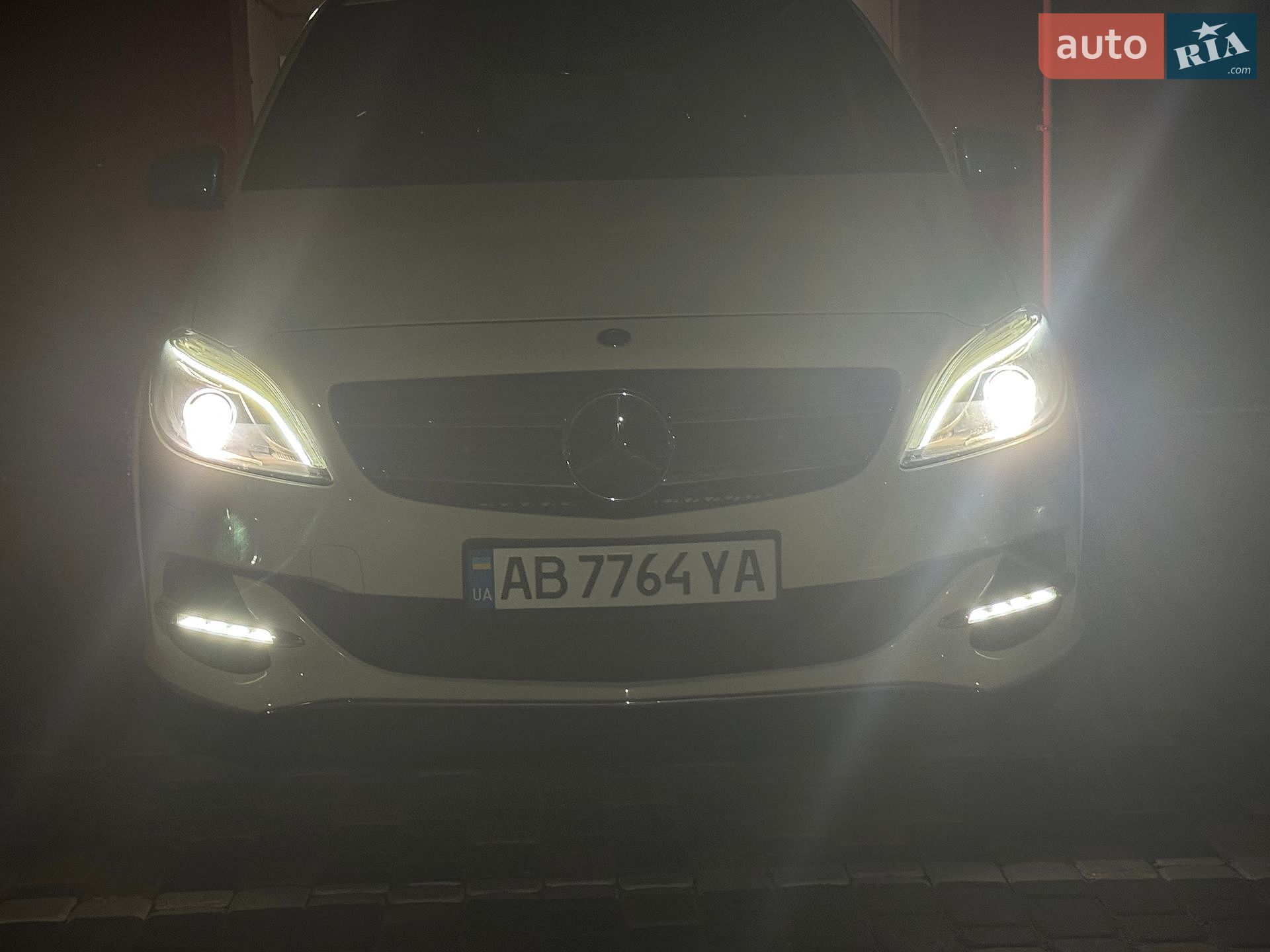 Mercedes-Benz B-Class 2015 VIN WDD2428901J008607 фото оголошення 39 з 50
