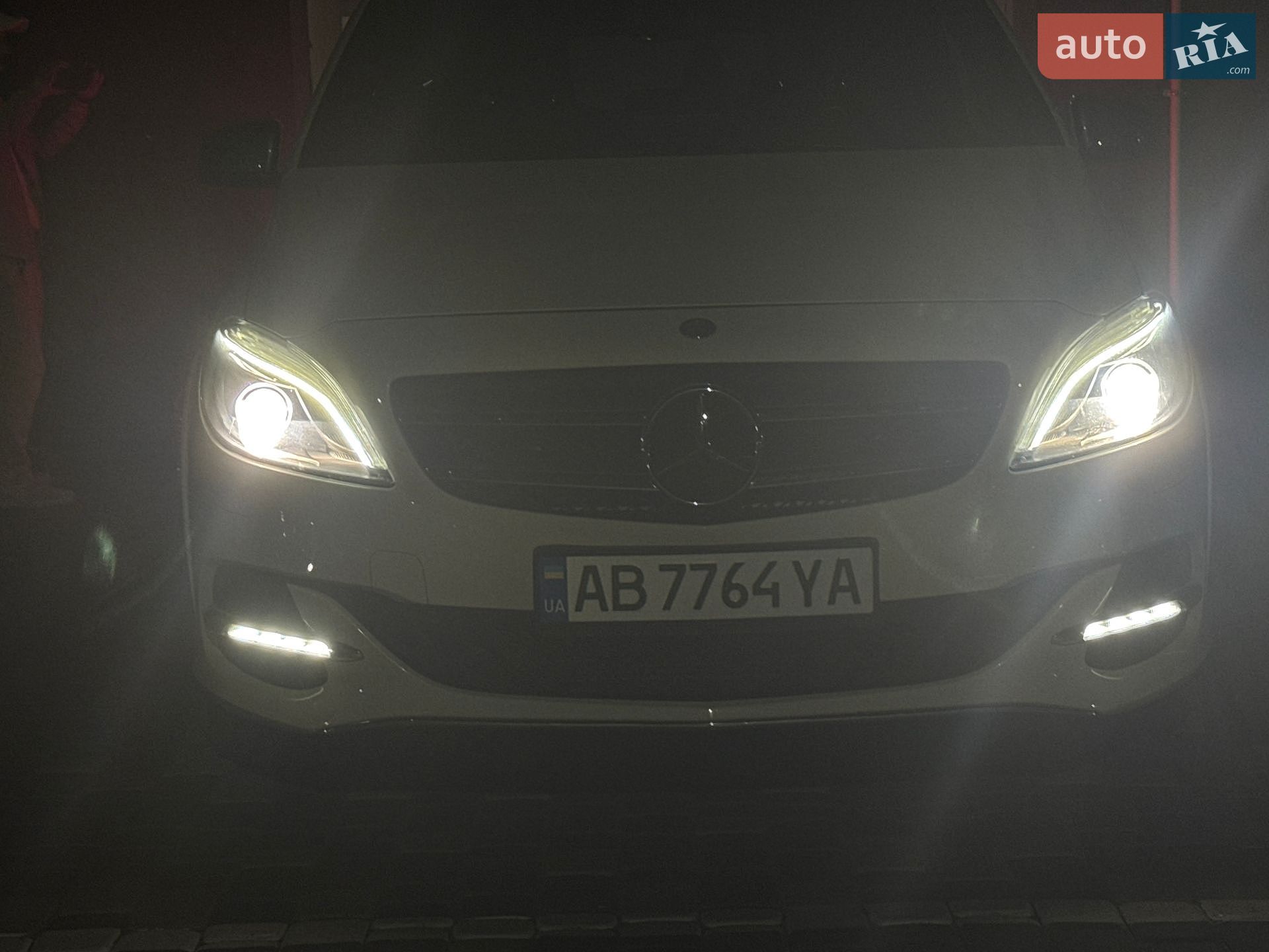 Mercedes-Benz B-Class 2015 VIN WDD2428901J008607 фото оголошення 41 з 50