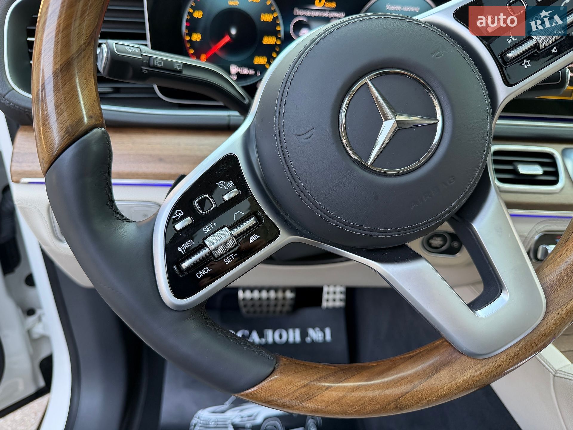Mercedes-Benz GLS-Class 2019 VIN W1N1679211A156697 фото оголошення 49 з 107