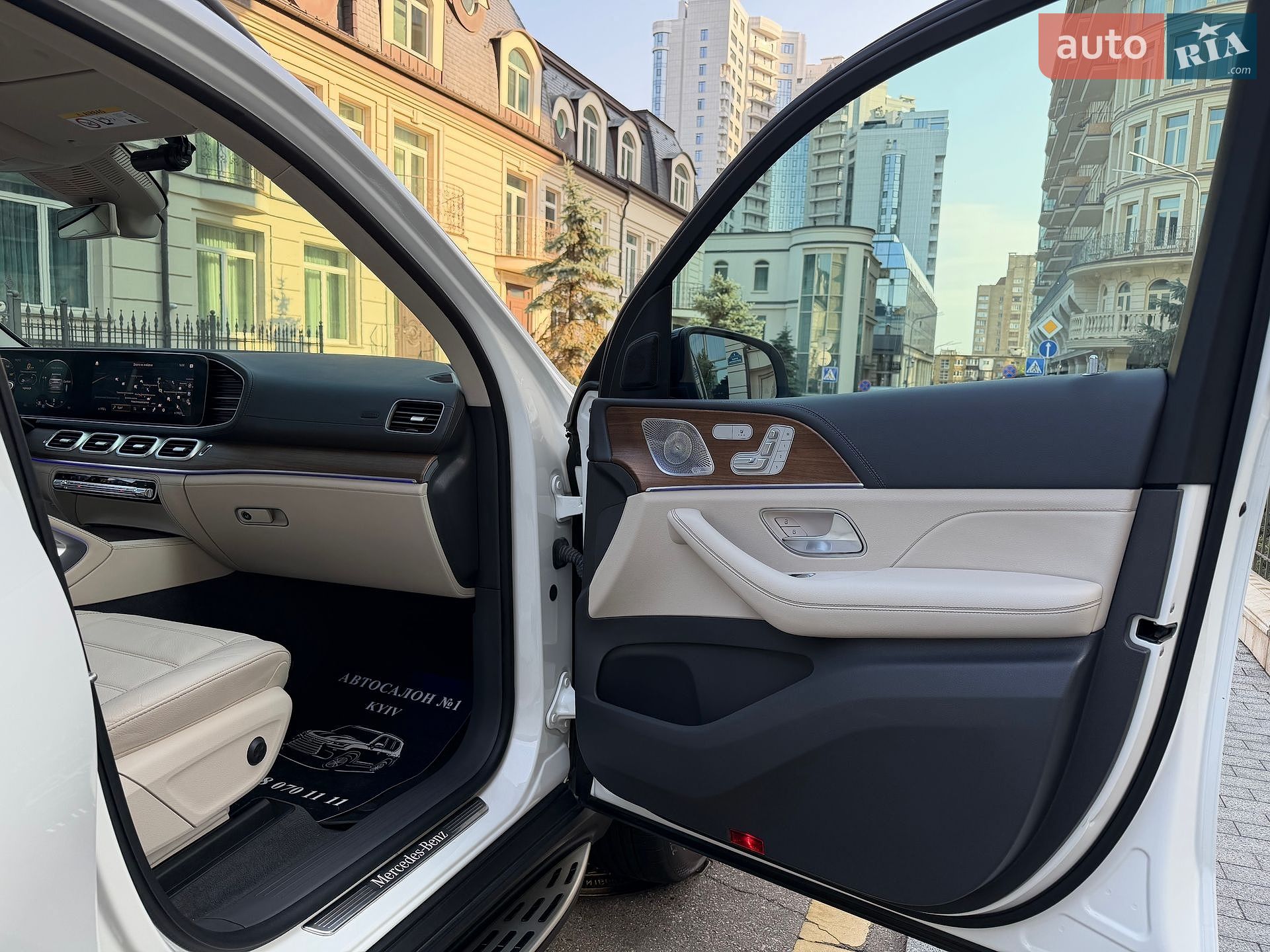 Mercedes-Benz GLS-Class 2019 VIN W1N1679211A156697 фото оголошення 68 з 99