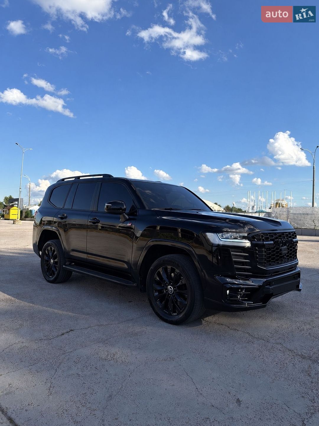 Toyota Land Cruiser 2023 VIN JTMABABJ104069296 фото оголошення 3 з 21