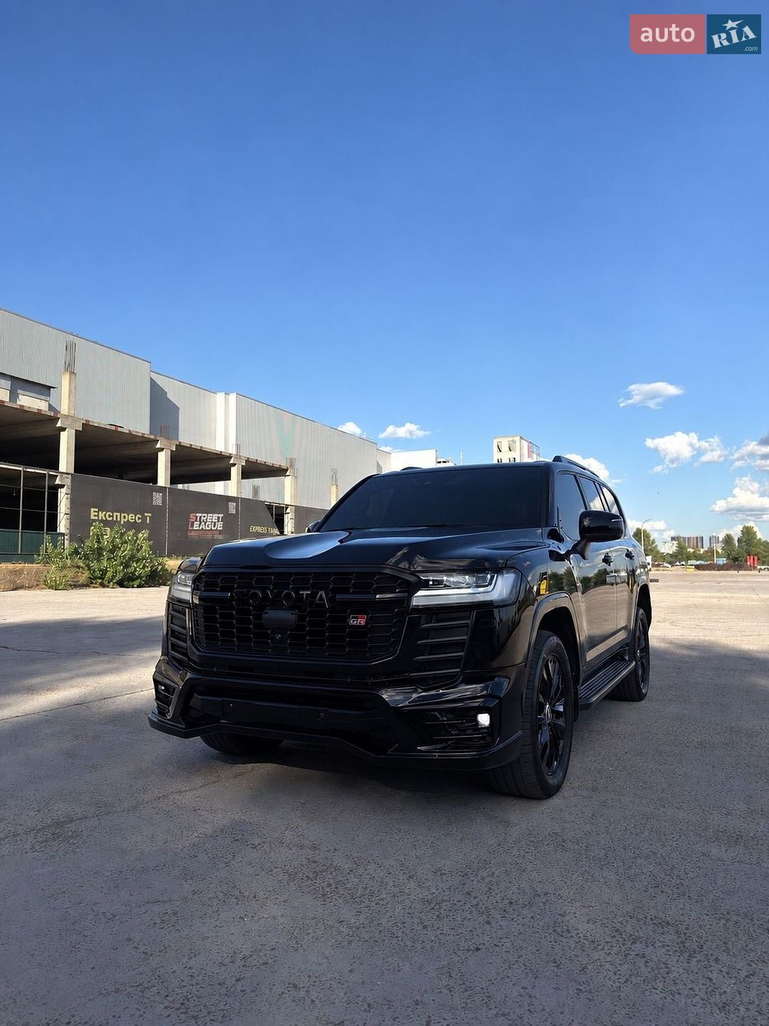 Toyota Land Cruiser 2023 VIN JTMABABJ104069296 фото оголошення 4 з 21