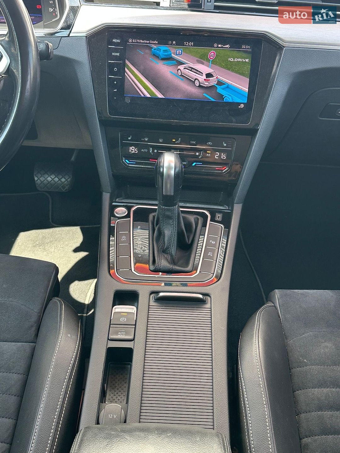 Volkswagen Passat 2020 VIN WVWZZZ3CZME025627 фото оголошення 15 з 59
