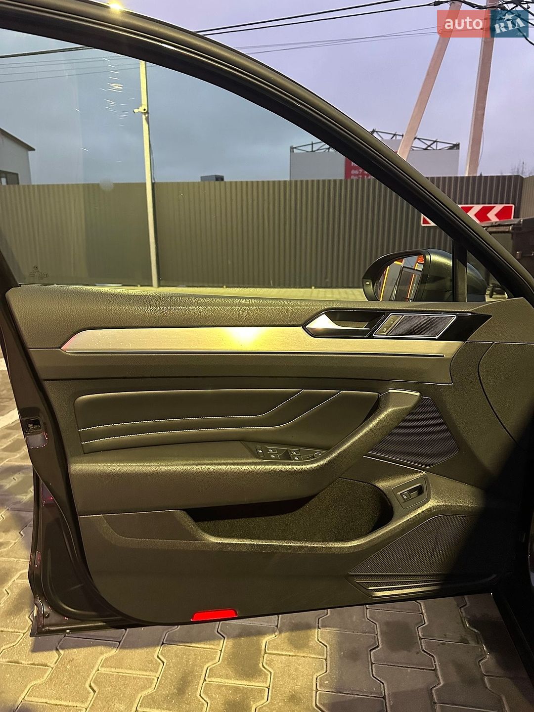 Volkswagen Passat 2020 VIN WVWZZZ3CZME025627 фото оголошення 52 з 59