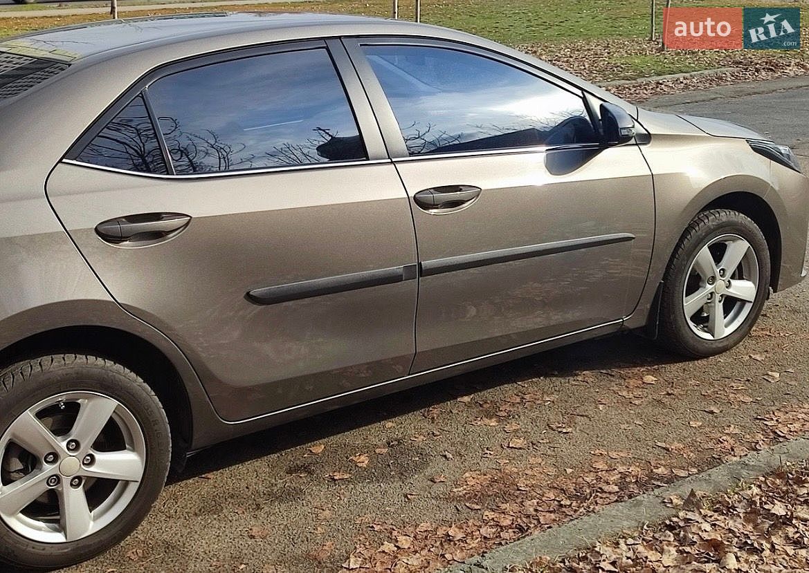 Toyota Corolla 2017 VIN NMTBB0JEX0R205513 фото оголошення 4 з 14