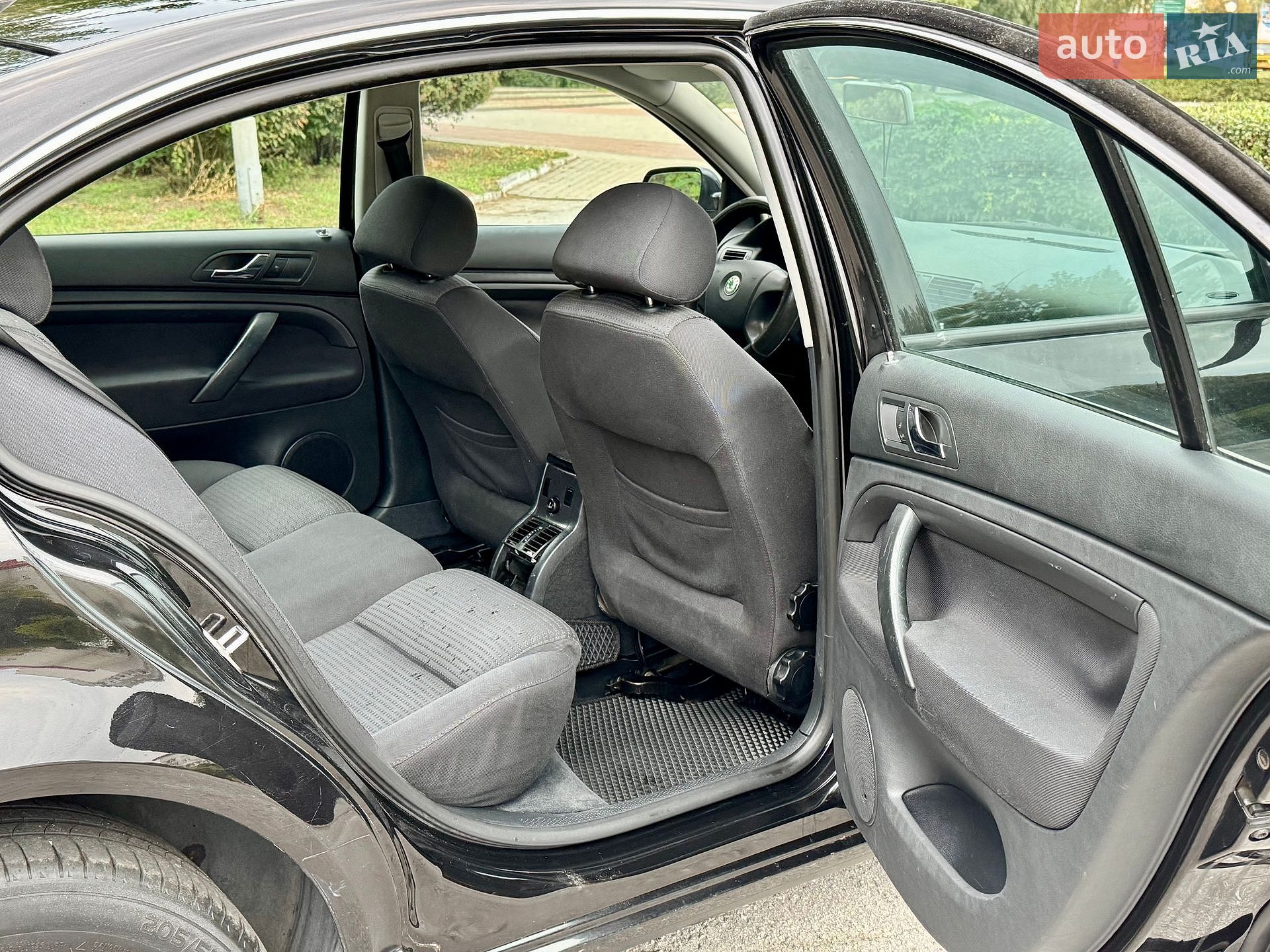 Skoda Superb 2006 VIN TMBDL23U16B047926 фото оголошення 21 з 34